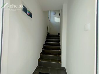 PRENÁJOM PODNIKATEĽSKÝ PRIESTOR NA 1. POSCHODÍ - 5