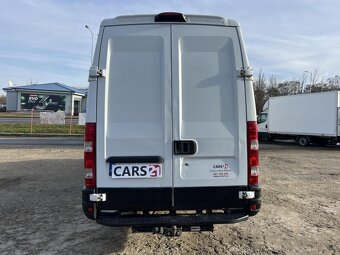 Prodám 2.3HPT. 93kw. 35S13. 6 míst.Tažné zař.: 3.500kg. - 5