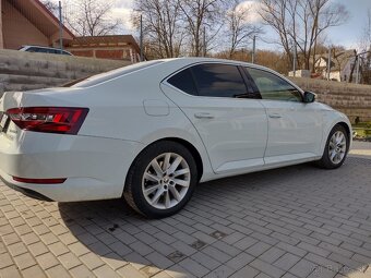 Predam skoda superb 4x4 - 5