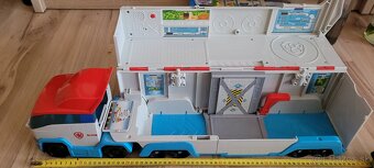 Labkova patrola kamión - 5