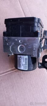 predam nahradne diely na volvo V70 - 5