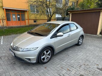 Predám Hondu Civic 2.2.cdti. - 5