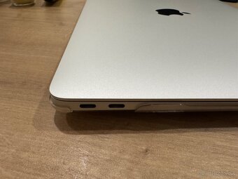 Predám Apple Macbook Air 13” M1, 8/256GB - 5