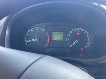 Škoda Fabia 1.2 HTP, rok 2009 – 90 000 km - 5