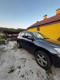 TOYOTA RAV4 2.2 D4-D 4x4 - 5