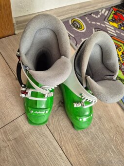 Lyže a lyžiarky - 5