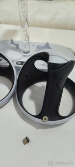 PSVR2 nabijaci stojan magnetický - 5