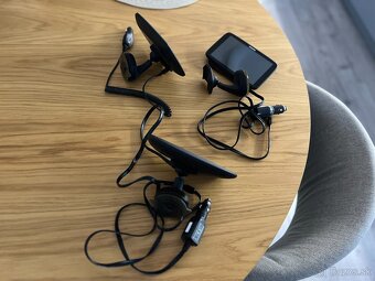 Predam 3x navigaciu TomTom - 5