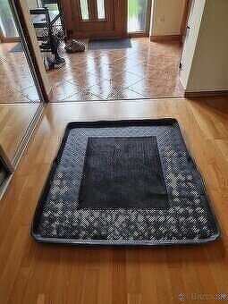 VW Passat kombi B8 - vanicka do kufra... - 5