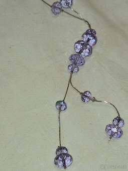 KRÁSNY NÁHRDELNÍK - 5