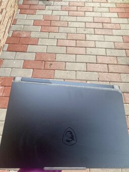 Predam herný notebook MSI 15 cyborg a12u - 5