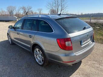 Skoda Superb 2.0 tdi 103 kw DSG - 5