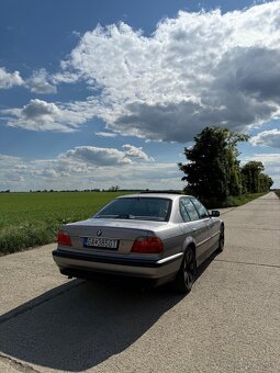 BMW E38 735i - 5