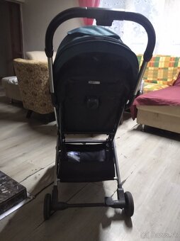 Dobri den mám na predaj športoví kočík - 5