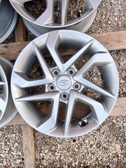 5x114,3 R16 originál alu disky Hyundai Tucson - senzory TOP - 5