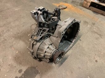 ŠESTIRYCHLOSTNÍ PŘEVODOVKA  KVT  ŠKODA,VW,AUDI ,SEAT. - 5