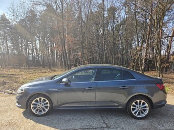 RENAULT MEGANE 2017 - 5