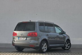 Volkswagen Touran 2.0 TDI Highline - 5