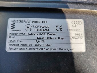 Predám prednú kapotu na audi q7 - 5