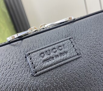 GUCCI GG SUPREME BAG/POUCH - 5