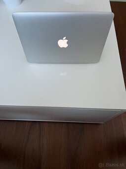 Predám MacBook Pro 13,3" výkonný notebook s displejom Retin - 5