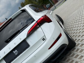 Škoda scala , 1.majitel , v záruke vozidlo , 18000 km , DSG - 5