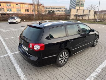 Volkswagen Passat Variant 1,6 TDI R-LINE - 5