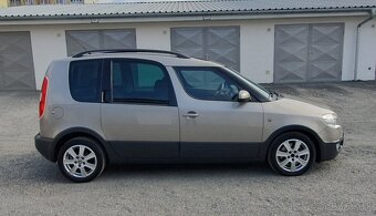 SKODA ROOMSTER SCOUT 1.9TDI 77KW PANORAMA - 5