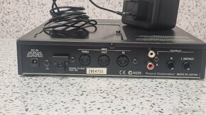 ROLAND XV-2020 / 2x SRX EXPANSION / JAPAN / MIDI 2 - 5