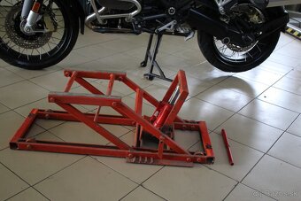 hydraulický zdvihák na motorky a štvorkolky - 5
