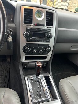 Chrysler 300 C - 5