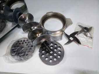 Predam celonerezový mlynček na mäso - 5