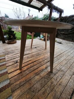 Jedálenský stôl - 5