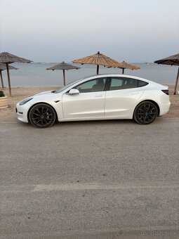 Tesla Model 3 LR + AHK, r.v. 2020 - 5