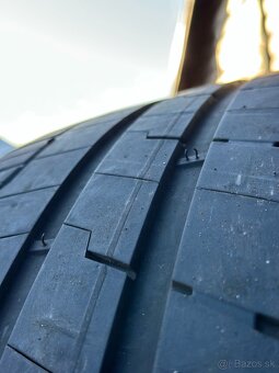 Hankook letná sada 2ks 285/40R22 -- 2ks 325/35ZR22 - 5