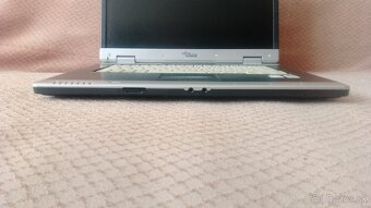 Amilo pro v3505 na nahradne diely - 5