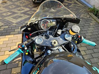Okruhovka Suzuki GSX-R 600 2011 L1 - 5