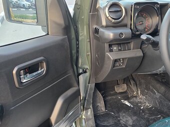 2025 Suzuki Jimny 5 dverový 5 miestny 4x4 - 5