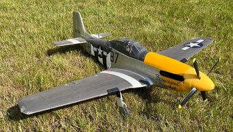 RC model Mustang P-51 - 5
