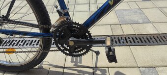 Starší horský bicykel - 5