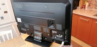 Predám plazmový Tv samsung PS 43E 450 A - 5