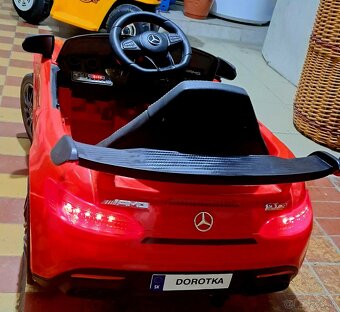 Mercedes AMG GT R - 5