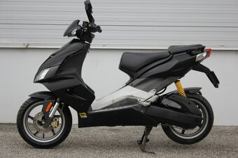 skúter aprilia SR50 2009 AM od 15 rokov ZIMNÁ CENA - 5