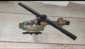 Lego helikoptéra a auto - 5