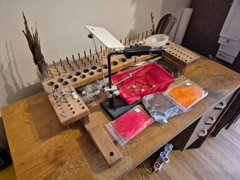 Muškársky stolček s náradím - 5
