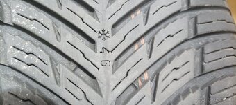 Nokian Seasonproof 235/45 R17 - 5