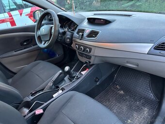 Renault Megane 2010 - 5