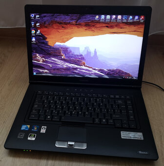 Predám notebook Toshiba (02) - 5