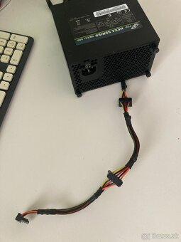 PC zdroj FSP HEXA+ 500W – 80 Plus, ATX, tichý, plne funkčný - 5