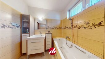 VEĽMI PEKNÝ 2–3 GENERAČNÝ RD s možnosťou podnikania - 5